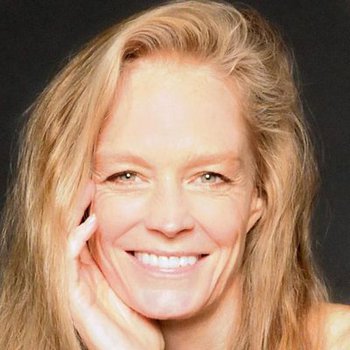 arun bhurat recommends Suzy Amis Nude