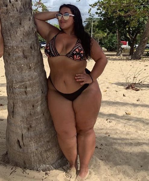 albert encinas share thick thighed latina photos